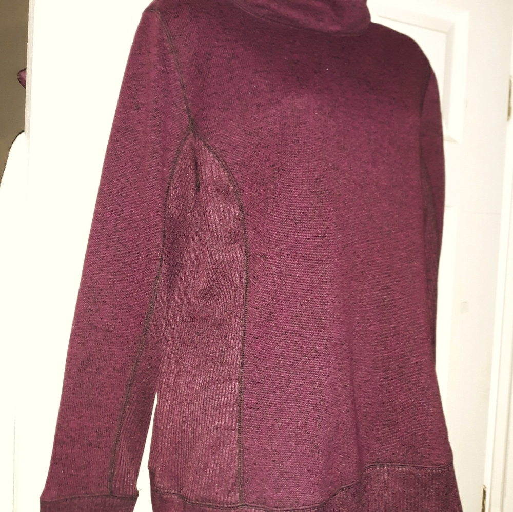Tek Gear Women's Large Sweater Fleece top